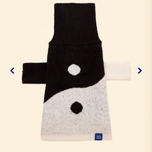 little beast U+me dog sweater, size large, worn once on non-shed dog